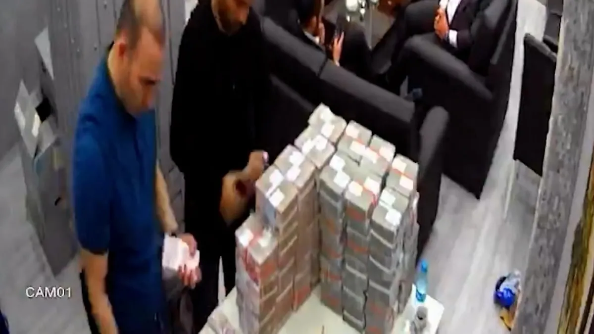 chpli-belediyelerde-performans-takip-sistemi-donemi-para-ve-ihale-yonetimi-incelenecek-1789944078657.jpeg CHP’li belediyelerde “Performans Takip Sistemi” dönemi! Para ve ihale yönetimi incelenecek-3
