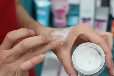 Yaz bitti, cilt lekeleri ortaya çıktı! Dermatologlar uyardı: Tedavi için en doğru zaman