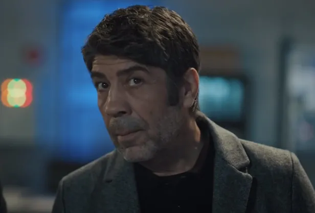 karanlik-mazisinden-kurtulamadi-teskilat-29-bolum-fragmani-guvendigi-daglara-kar-yagdiracak-1640584432703.jpg Teşkilat 29. bölüm fragmanı: Karanlık mazisinden kurtulamadı! Güvendiği dağlara kar yağdıracak!-3