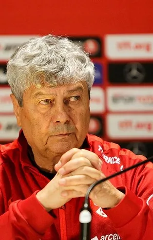 Fenerbahçe yeni teknik direktör adaylarını belirledi! İlk görüşme Lucescu'yla...