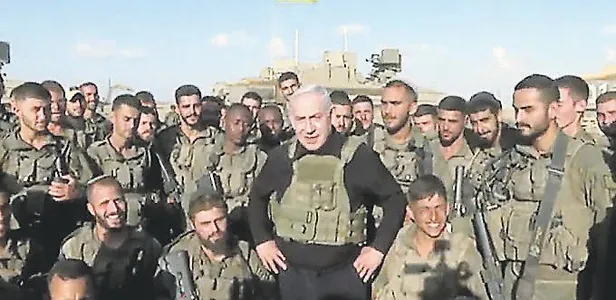 Soykırımcı İsrail tarafından katledilen 19 yaşındaki stajyer doktorun son mesajı yürekleri sızlattı: Dünyanın tamamını affetmeyeceğiz-15