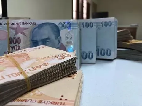 aylik-maasa-gore-kac-tl-konut-kredisi-cekilir-maasa-gore-konut-kredisi-hesaplama-asgari-ucrete-ve-emekli-aylig-1652724465855.jpeg Maaşa göre konut kredisi hesaplama! Asgari ücrete ve emekli aylığına göre kredi limiti nasıl hesaplanır? Aylık maaşa göre kaç TL konut kredisi çekilir?-4