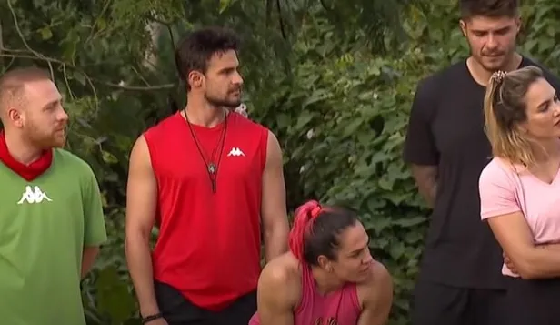 Survivor 2022 başlar başlamaz Acun Ilıcalı yayından kaldırdı! Hevesler kursaklar da kaldı TV 8'e soğuk duş reytinglerden sonra...-4