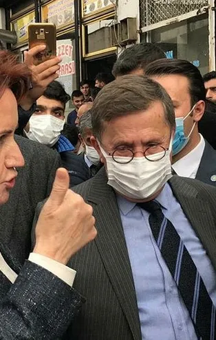 Zorbalıkta 'İYİ'ler! Meral Akşener'e soru soran vatandaşın üzerine yürüdüler...