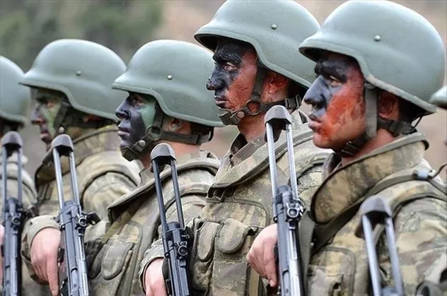 MSB Kara Kuvvetleri sözleşmeli er başvuru formu: 2021 KKK sözleşmeli er başvuru şartları neler? Maaş ve mesai saatleri...