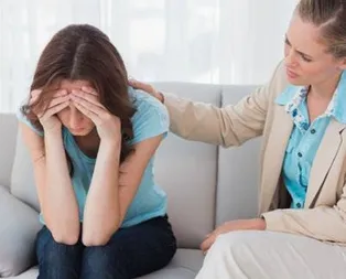 Önce anne sonra dost