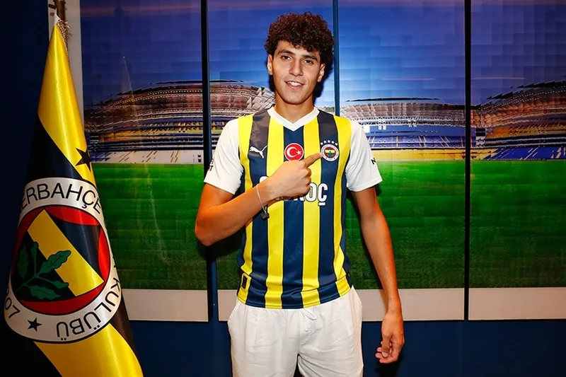 fenerbahcede-ferdi-kadioglunun-ardindan-bir-avrupa-yolcusu-daha-yeni-takimi-belli-oldu-1724443844513.jpg Omar Fayed