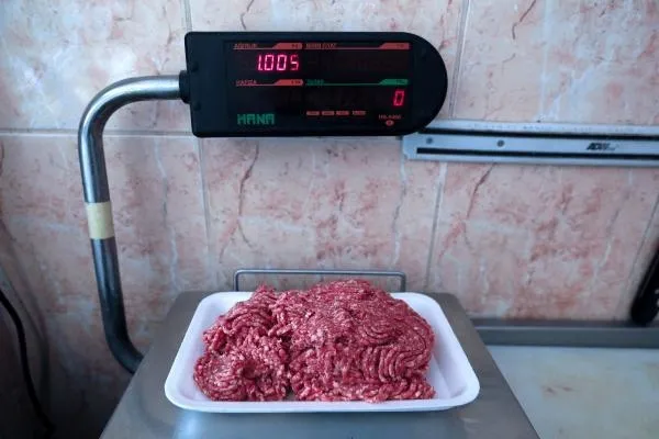 1 kilo kıyma fiyatına 4 adet yeşil erik! Fiyatı sormadan alıyorlar-5