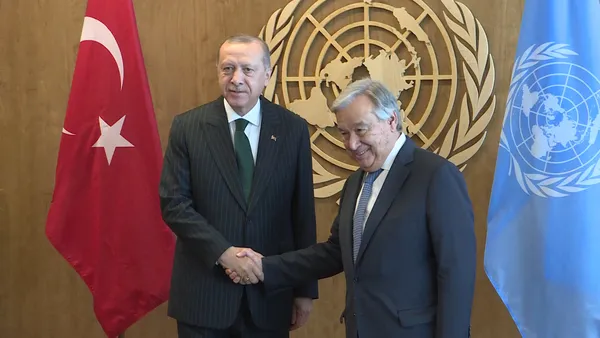 son-dakika-baskan-erdogan-bm-genel-sekreteri-guterres-ile-gorustu-1651048766601.jpg