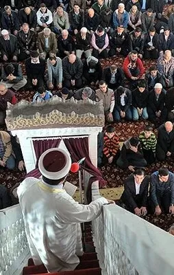 Cuma hutbesi: Kudüs, bizim gözbebeğimizdir