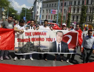 Viyana'da Başbakan'a sevgi seli