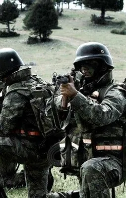 Bordo Bereliler Kandil baronunun peşinde