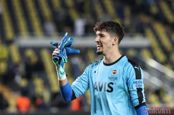 Herkes Altay Bayındır’ın su şişesini konuşuyor! İnanılmaz sırrı ortaya çıktı - 4