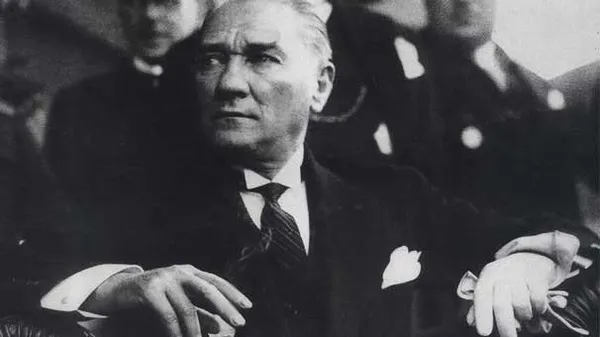 en-guzel-ataturk-fotograflari-10-kasim-ataturku-anma-gunu-ataturk-resimleri-1604989018289.jpg