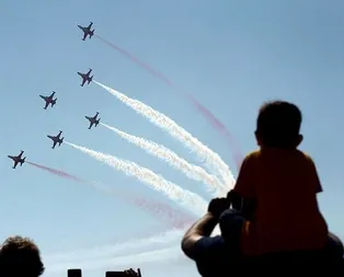 TEKNOFEST Atatürk Havalimanında başladı! Cezeri ve Göktuğ göz kamaştırdı...