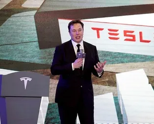 Oğlunun ismi: ’X E A-12 Musk’