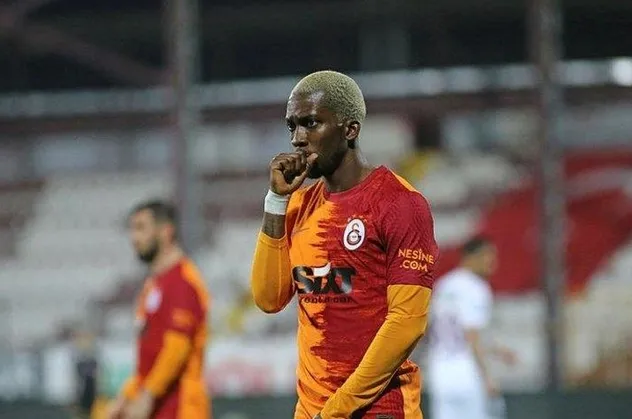 Derbi öncesi şok! Henry Onyekuru Galatasaray - Trabzonspor maçı kadrosundan çıkarıldı