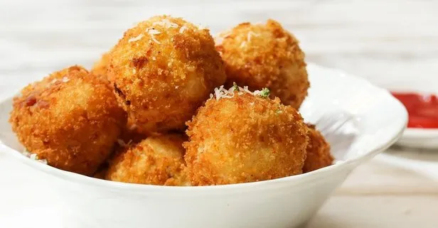 Gelinim Mutfakta kızarmış pirinç topları nasıl yapılır?