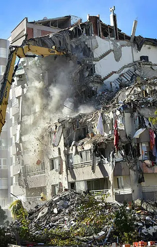 İzmir'i "Kötü 6'lı" yıktı! İşte o maddeler