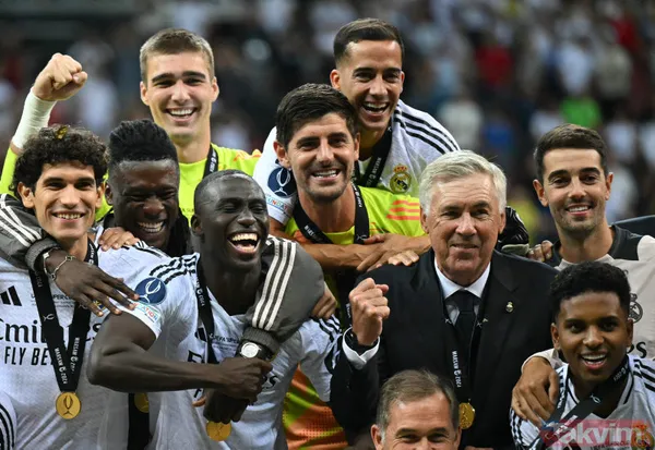 UEFA Süper Kupa'da şampiyon Real Madrid! Mbappe siftah yaptı... Arda Güler 4. kupasını kaldırdı - 19