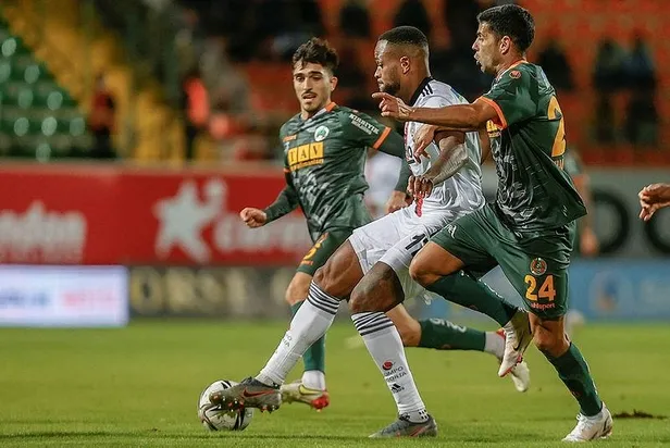 kartal-avi-alanyaspor-2-0-besiktas-mac-sonucu-1637432067266.jpeg Kartal avı! Alanyaspor 2-0 Beşiktaş | MAÇ SONUCU-7