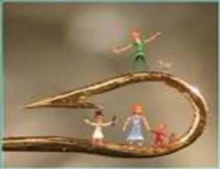 İğne Deliğindeki Heykeller