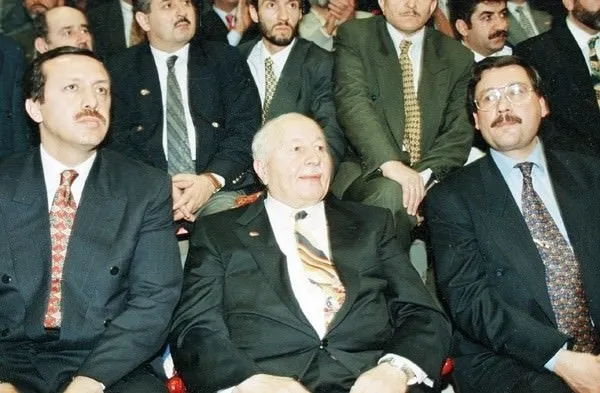 Cumhurbaşkanı Erdoğan'dan Erbakan'ı anma mesajı-8