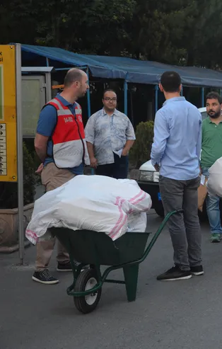 Oy pusulaları okullara böyle taşındı