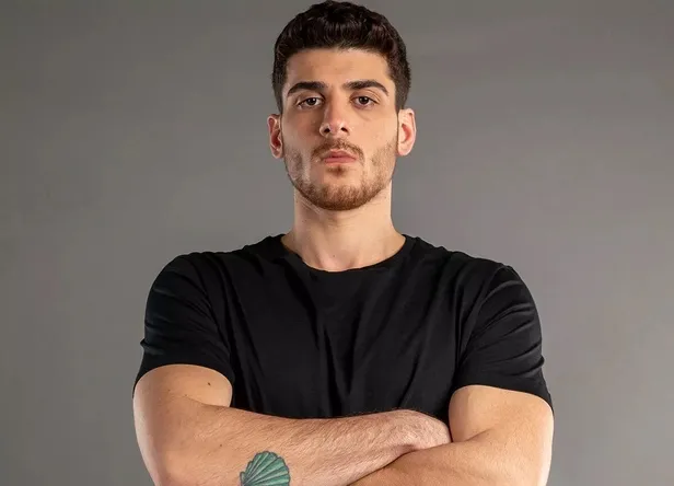 Survivor 2021 yarı finalisti Yiğit Poyraz kaç yaşında, nereli, mesleği ne? Survivor Poyraz kimdir?-3