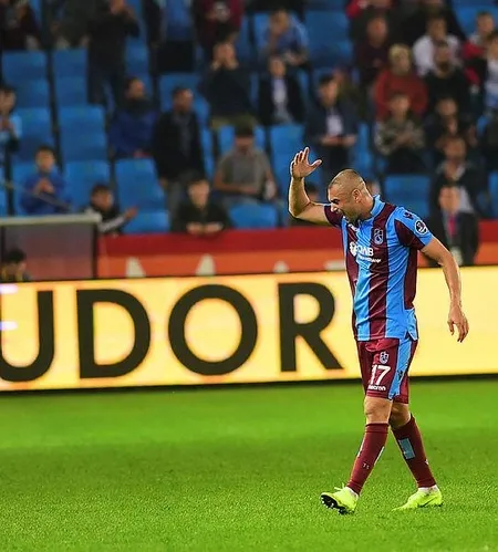 Burak Yılmaz'ın taraftara yaptığı hareketin faturası 500 bin TL-1