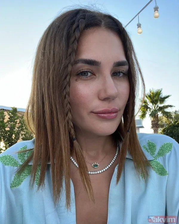 Buse Varol eşi Alişan'ın tahtına göz dikti! Alişan'ın elinden mikrofonu kaptığı gibi kendini sahneye attı sosyal medya ikiye bölündü - 15