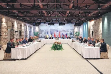 Rusya-Ukrayna'nın barış buluşması bugün Çırağan'da!