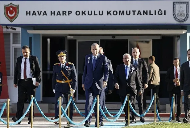 baskan-erdogandan-savunma-sanayide-yerlilik-vurgusu-her-gecen-gun-daha-da-ileriye-gidiyoruz-1693503264977.jpeg Başkan Erdoğan'dan savunma sanayide "yerlilik" vurgusu: Her geçen gün daha da ileriye gidiyoruz-4