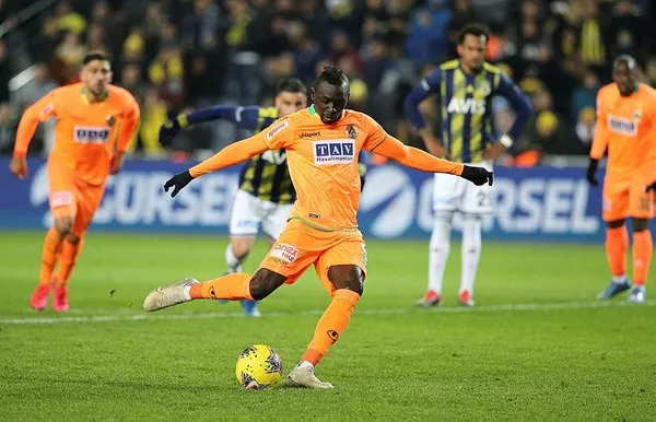 Kara Kartal Senegalli golcü ile el sıkıştı! Beşiktaş Cisse için gün sayıyor-2