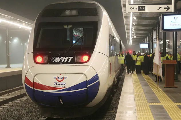 Gebze-Halkalı Banliyö Hattı'nda test sürüşleri başladı