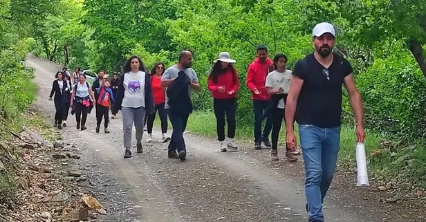 Yılda 15 gün görülüyor! Herkes görmek için kilometrelerce yol yürüyor