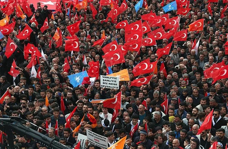 Başkan Erdoğan'dan Van Mitinginde önemli açıklamalar | CHP-DEM'e ayar üstüne ayar | "İşin içine deste deste para girdi"-3