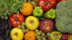 🥗 "Gizli Kalorilere" Dikkat! 🍹 Salata Sosları, Ketçap, İçecekler Gibi Küçük Görünen Detaylar Aslında Büyük Fark Yaratıyor. Trotman, Şu Uyarıda Bulunuyor: 📋...