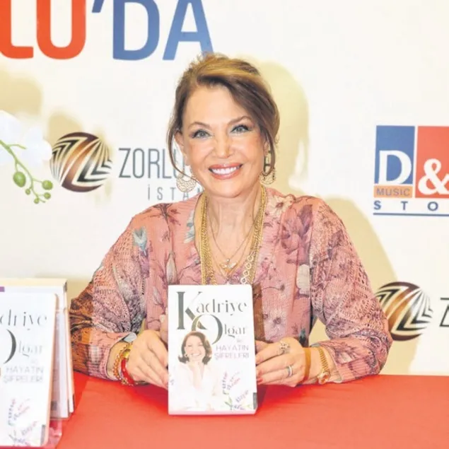 Okurlarıyla buluştu