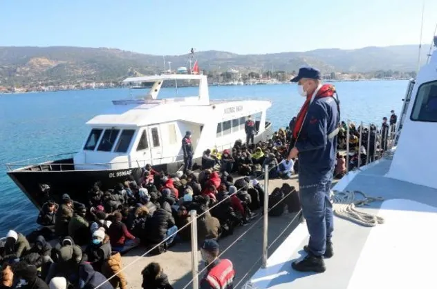 Yunan zulmü sonrası göçmenlerin yeni rotası İtalya!