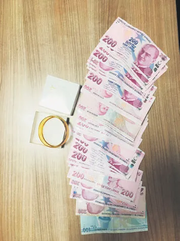 filiz-girginin-sosyal-medya-paylasimlarina-kizan-lg-esini-av-tufegiyle-katletti-1660856671847.jpg Filiz Girgi'nin sosyal medya paylaşımlarına kızan L.G eşini av tüfeğiyle katletti-2