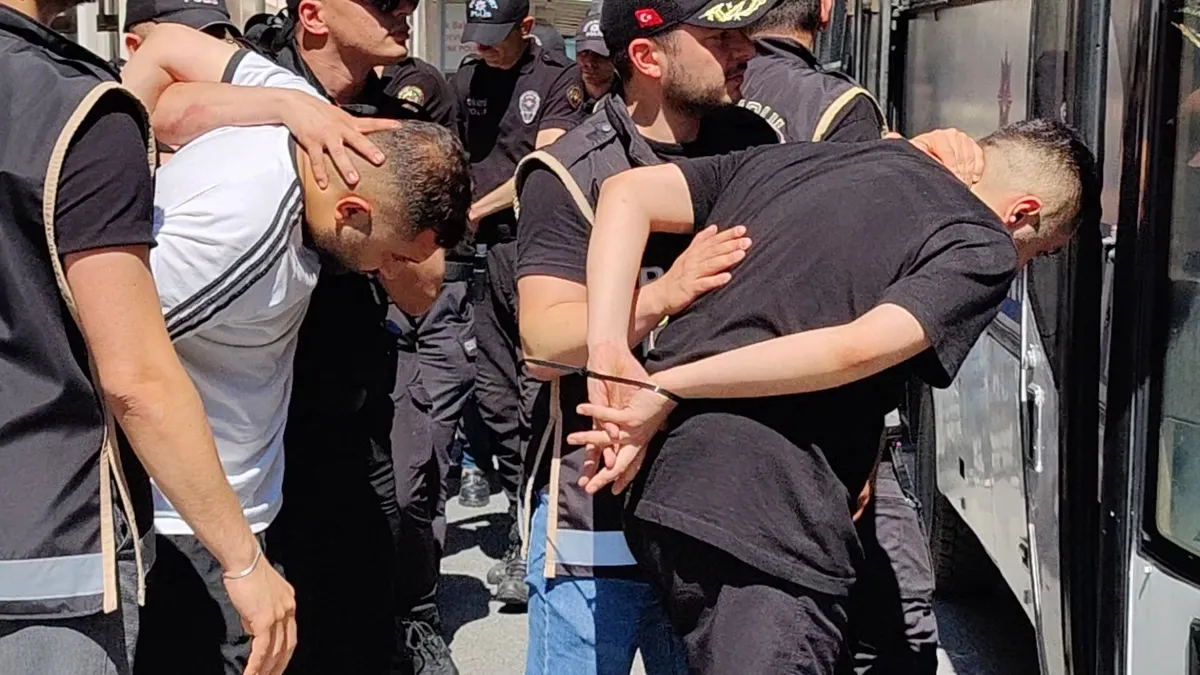 Barış Boyun liderliğindeki suç örgütüne yönelik operasyonda 33 kişi tutuklandı