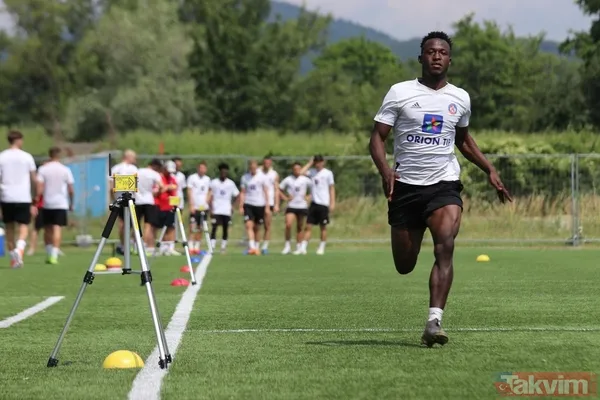 Osman Bukarı Slovak Ekibi As Trencin'de Forma Giyen 21 Yaşındaki Osman Bukari, Bu Sezon 25 Maça Çıkıp 8 Gol Atarken 12 De Asist Yapma Başarısı Gösterdi...