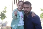 Enkazdan 52 saat sonra çıkan mucize çocuk Zeynep, amcasının şefkatiyle hayata tutundu