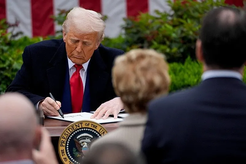 ABD Başkanı Donald Trump fitili ateşledi! Dünyaya yüzde 80, 90 vergi savaşı (EPA)