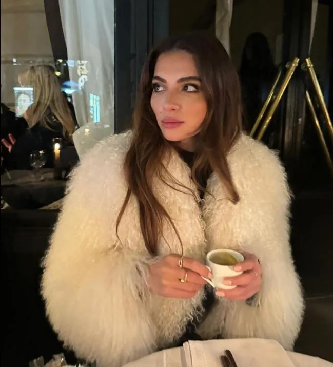 melisa-asli-pamuk-dugun-oncesi-kesenin-agzini-acti-yusuf-yaziciya-yaklasik-1-milyon-625-bin-tl-degerinde-1712958271028.jpeg Melisa Aslı Pamuk düğün öncesi kesenin ağzını açtı! Yusuf Yazıcı'ya yaklaşık 1 milyon 625 bin TL değerinde....-5