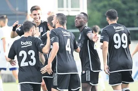 arda-guler-idmanlarda-gosterdigi-performansla-adindan-soz-ettiriyor-takim-arkadaslarindan-buyuk-destek-1689723348367.jpeg Arda Güler idmanlarda gösterdiği performansla adından söz ettiriyor! Takım arkadaşlarından büyük destek...-8