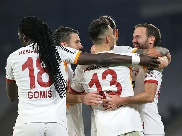 cimbom-hayata-dondu-galatasaray-karabukspor-deplasmanindan-2-0-galibiyetle-ayrildi-1667002146812.jpeg Cimbom hayata döndü! Galatasaray, Karabükspor deplasmanından 2-0 galibiyetle ayrıldı-4