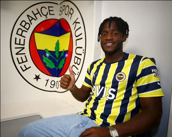 son-dakika-michy-batshuayi-resmen-fenerbahcede-1662150572136.jpg