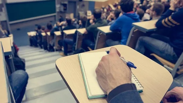 son-dakika-universiteler-ne-zaman-acilacak-universitelerin-acilmasi-ve-yuz-yuze-egitim-hakkinda-bakan-kocadan-aciklama-geldi-1602743893848.jpg